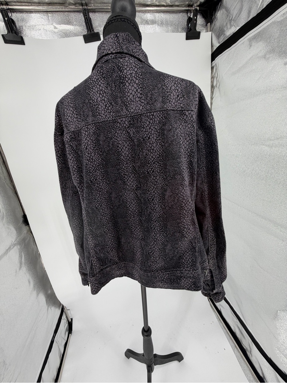 Purple Snake Oversized Button-Up Jacket - Picture 5 of 8